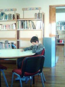 Outubro-Mês Internacional Bibliotecas Escolares Outubro-Mês Internacional Bibliotecas Escolares